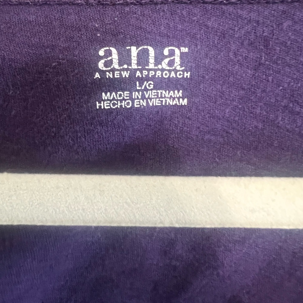a.n.a A New Approach Purple Graphic Floral Top - Picture 4 of 4